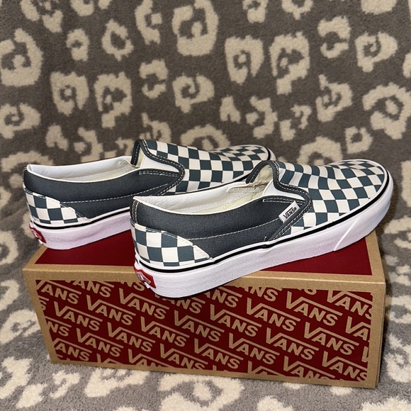 Vans Classic Slip-on Checkerboard Sneakers 😍 color theory Stormy weather 😍 - Picture 14 of 17
